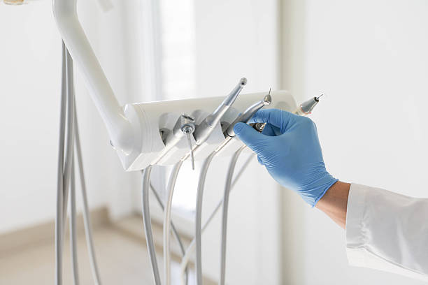 24/7 Emergency Teeth Whitening experts in Salmon Brook, CT